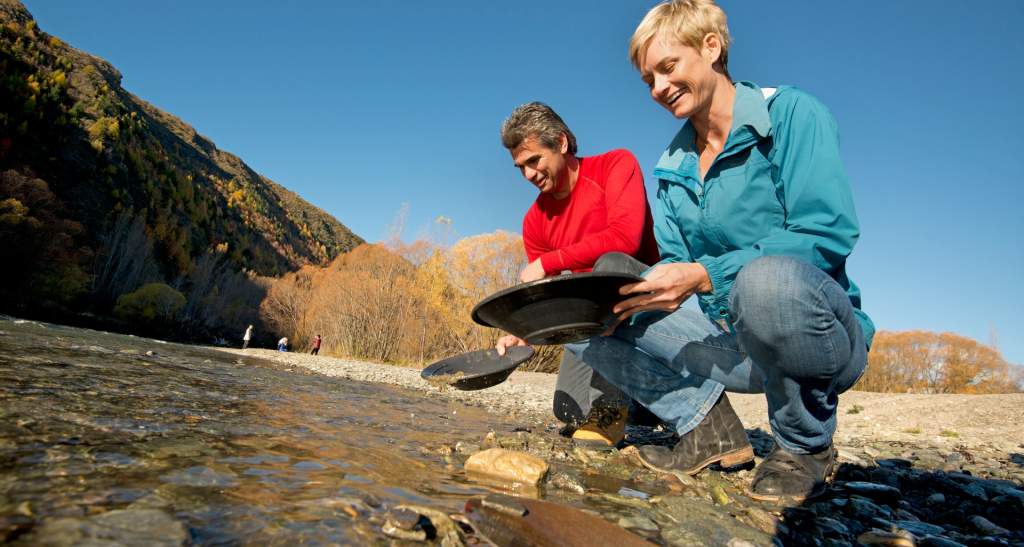 Arrowtown Panning for Gold Dudleys Cottage