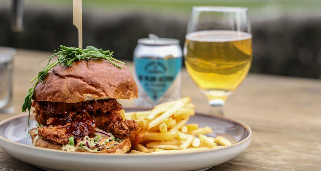 Highlands Pit Stop Cafe Burger ETC23