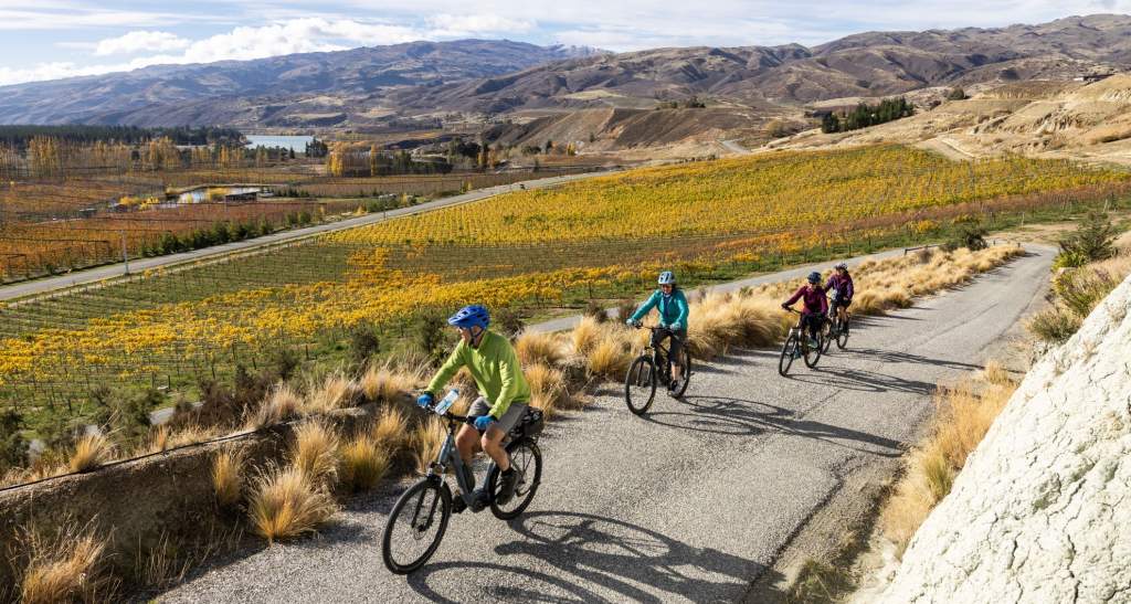 Mt Difficulty Bannockburn Biking credit Geoff Marks