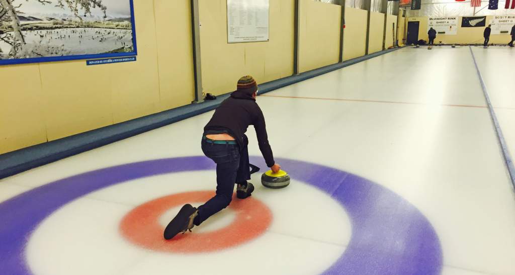 Naseby Curling image 1 copyright bennettandslater.co.nz