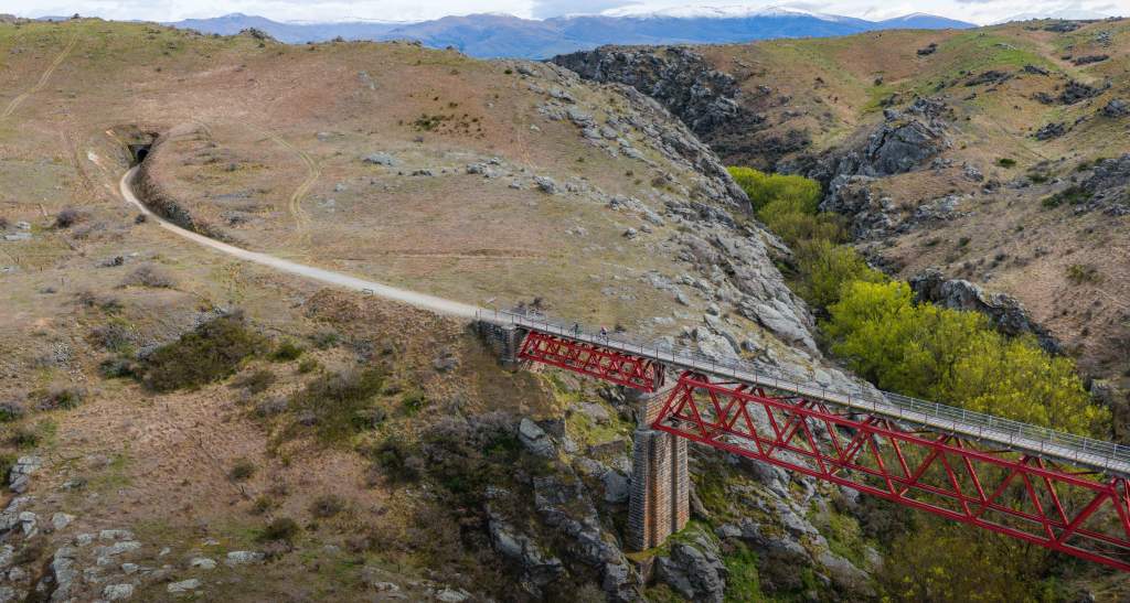 Otago Central Rail Trail   Poolburn Viaduct & Tunnels   credit Brook Sabin (2)